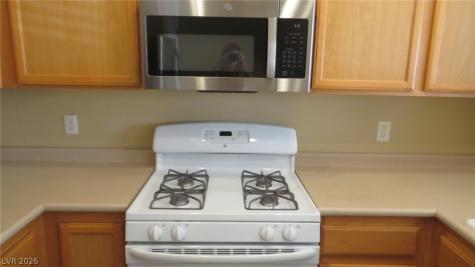 2305 West Horizon Ridge 2822 Henderson NV 89052