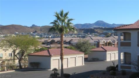 2305 West Horizon Ridge 2822 Henderson NV 89052