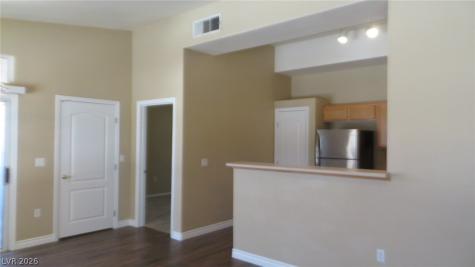 2305 West Horizon Ridge 2822 Henderson NV 89052