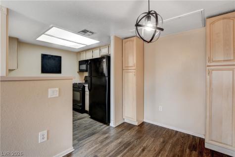 8070 Russell 1064 Las Vegas NV 89113