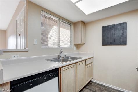 8070 Russell 1064 Las Vegas NV 89113