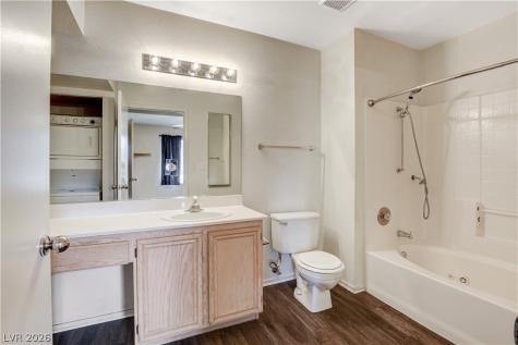 8070 Russell 1064 Las Vegas NV 89113
