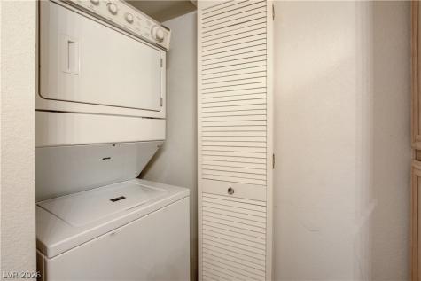 8070 Russell 1064 Las Vegas NV 89113
