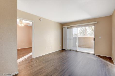 8070 Russell 1064 Las Vegas NV 89113