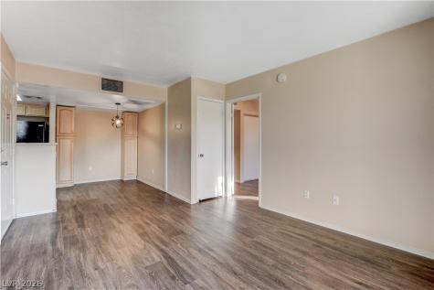 8070 Russell 1064 Las Vegas NV 89113