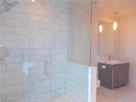 4471 Dean Martin Drive 2909 Las Vegas NV 89103