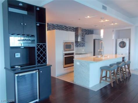 4471 Dean Martin Drive 2909 Las Vegas NV 89103