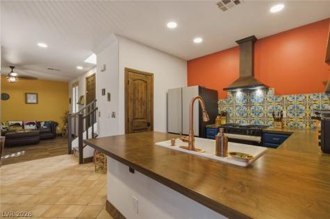 113 Weisbrook Court Henderson NV 89011