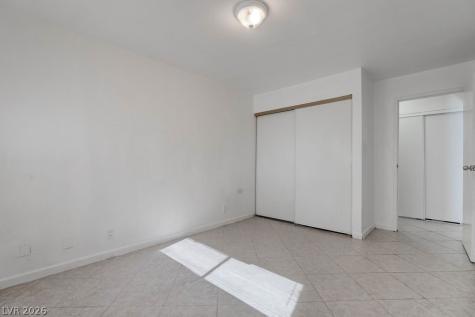 5396 Swenson Street 30 Las Vegas NV 89119