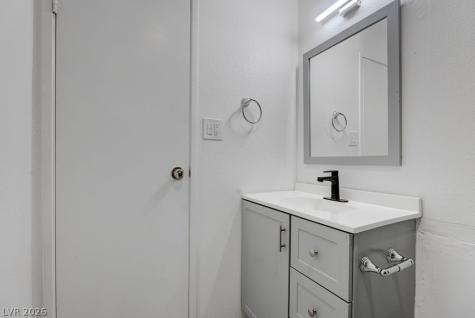 5396 Swenson Street 30 Las Vegas NV 89119