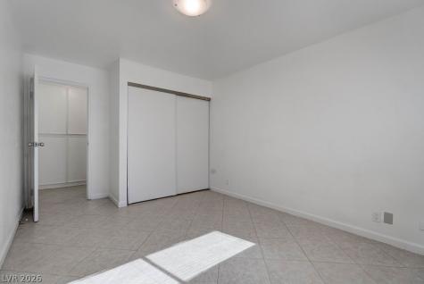 5396 Swenson Street 30 Las Vegas NV 89119