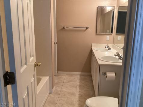 8305 Valley Stream Avenue Las Vegas NV 89131