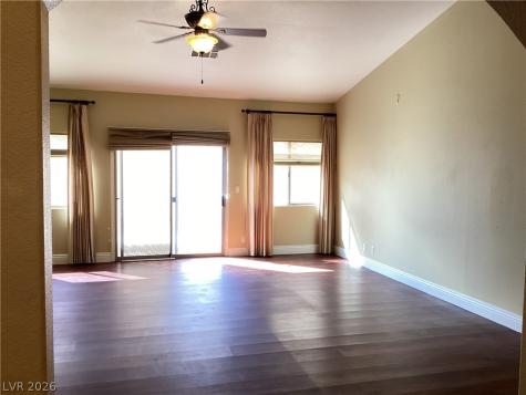 8305 Valley Stream Avenue Las Vegas NV 89131