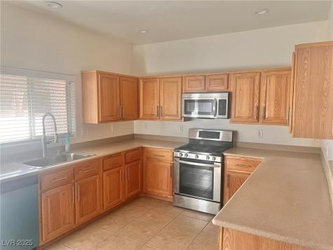 1755 Little Crow Avenue Las Vegas NV 89123
