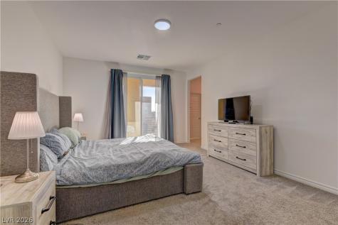8827 Roadrunner Ravine Street Las Vegas NV 89166