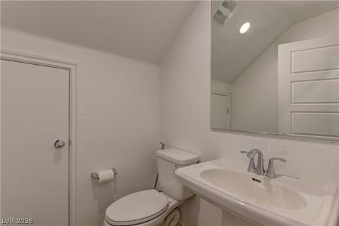 8827 Roadrunner Ravine Street Las Vegas NV 89166