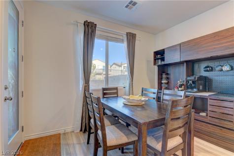 8827 Roadrunner Ravine Street Las Vegas NV 89166