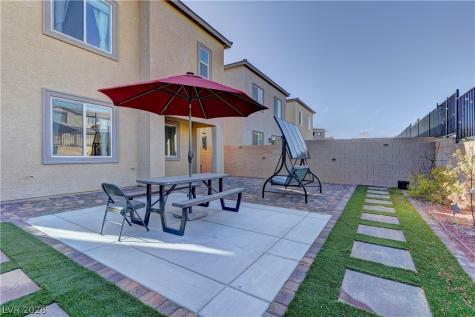 8827 Roadrunner Ravine Street Las Vegas NV 89166