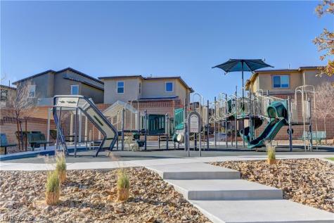 8827 Roadrunner Ravine Street Las Vegas NV 89166