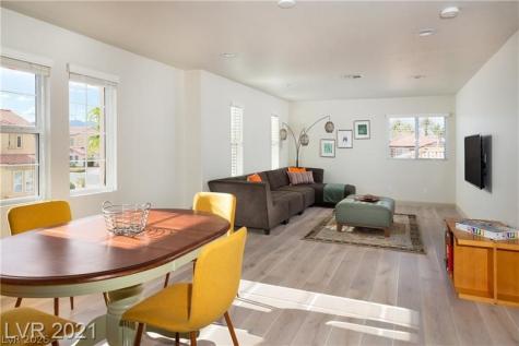 7768 Osage Canyon Street Las Vegas NV 89113