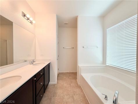 8435 Spirit Vale Avenue Las Vegas NV 89117
