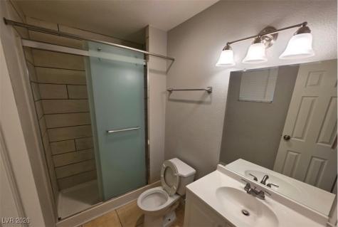 5440 Swenson Street 18 Las Vegas NV 89119