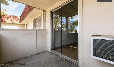 5440 Swenson Street 18 Las Vegas NV 89119