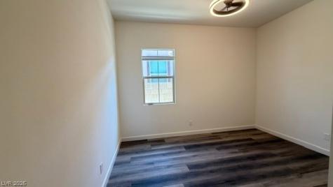 512 Parkwind Lane Las Vegas NV 89138