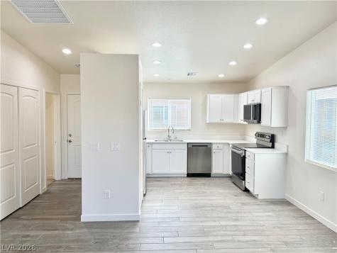 1081 South Quartzite Avenue 2 Pahrump NV 89048