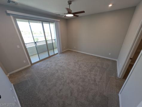 11922 Angle Cliff Avenue Las Vegas NV 89138