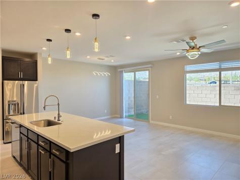 11922 Angle Cliff Avenue Las Vegas NV 89138