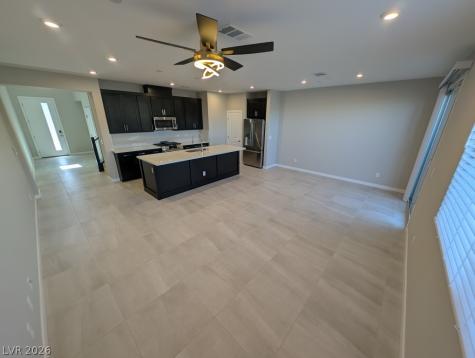 11922 Angle Cliff Avenue Las Vegas NV 89138