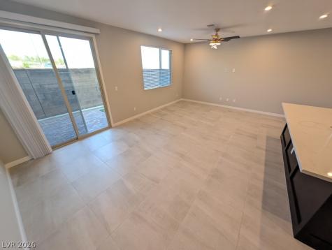 11922 Angle Cliff Avenue Las Vegas NV 89138