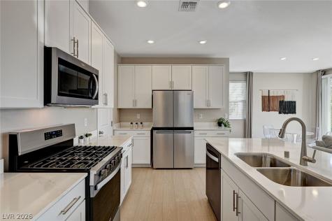 10029 Luna River Avenue Las Vegas NV 89148