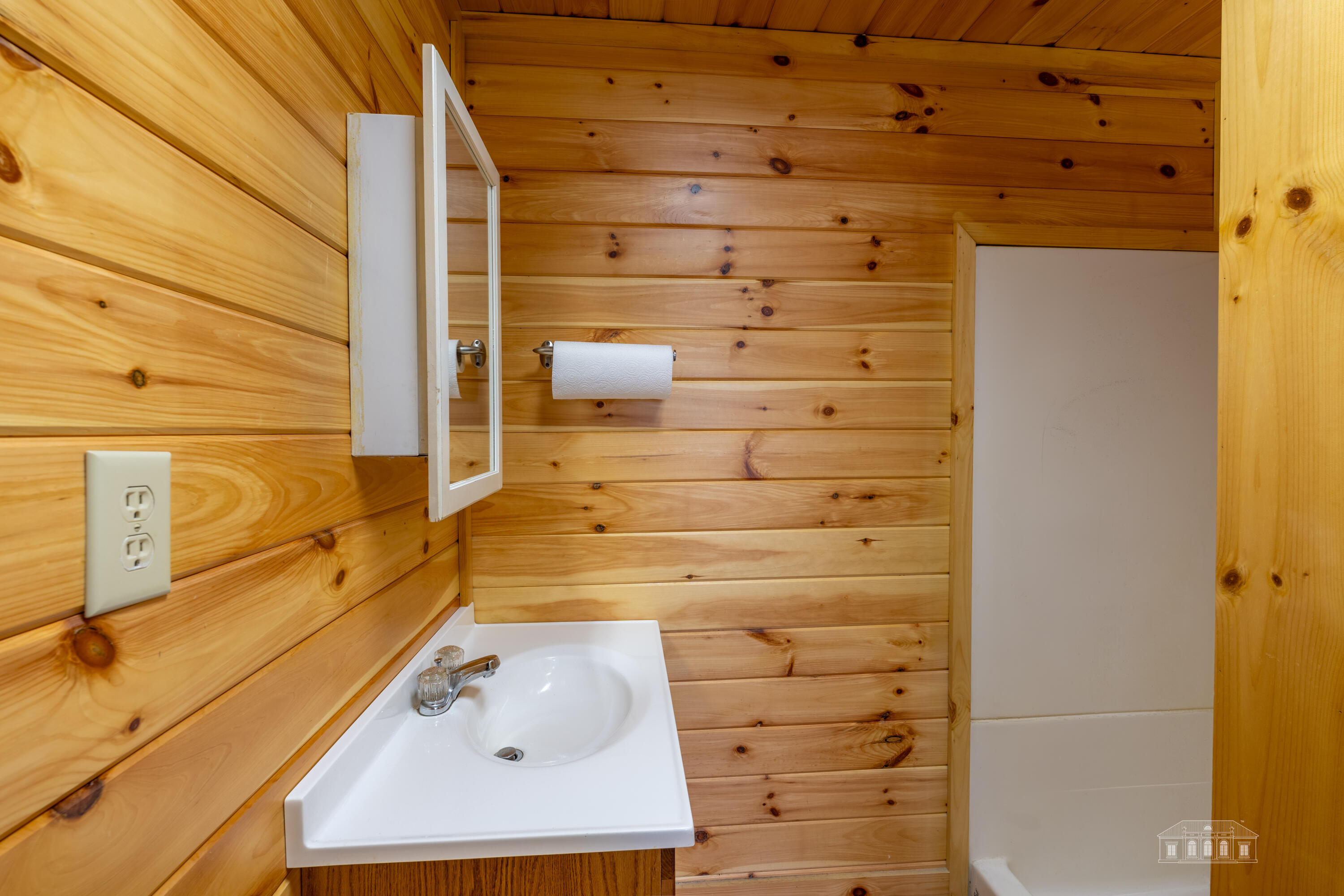 2276-2284 Saranac Avenue Lake Placid NY 12946
