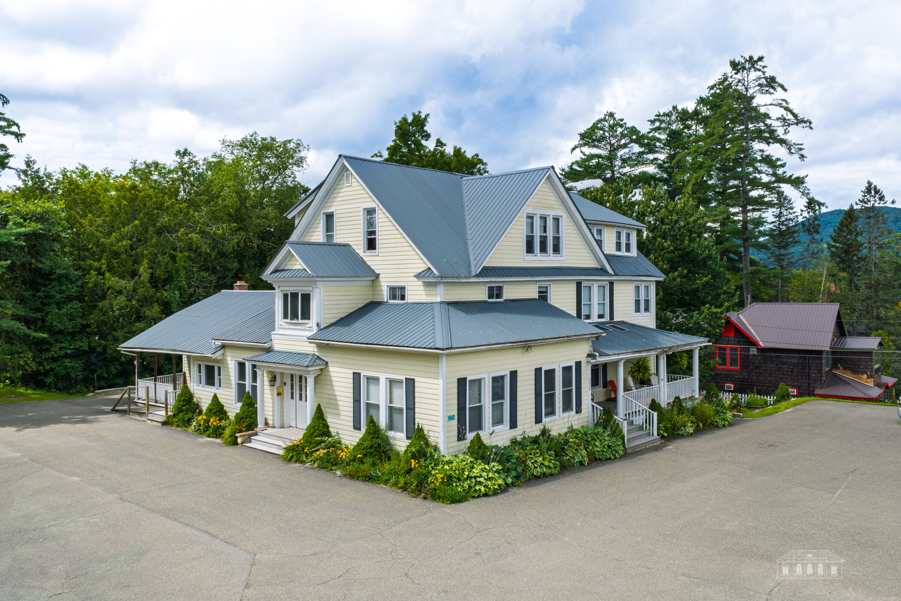 2276-2284 Saranac Avenue Lake Placid NY 12946