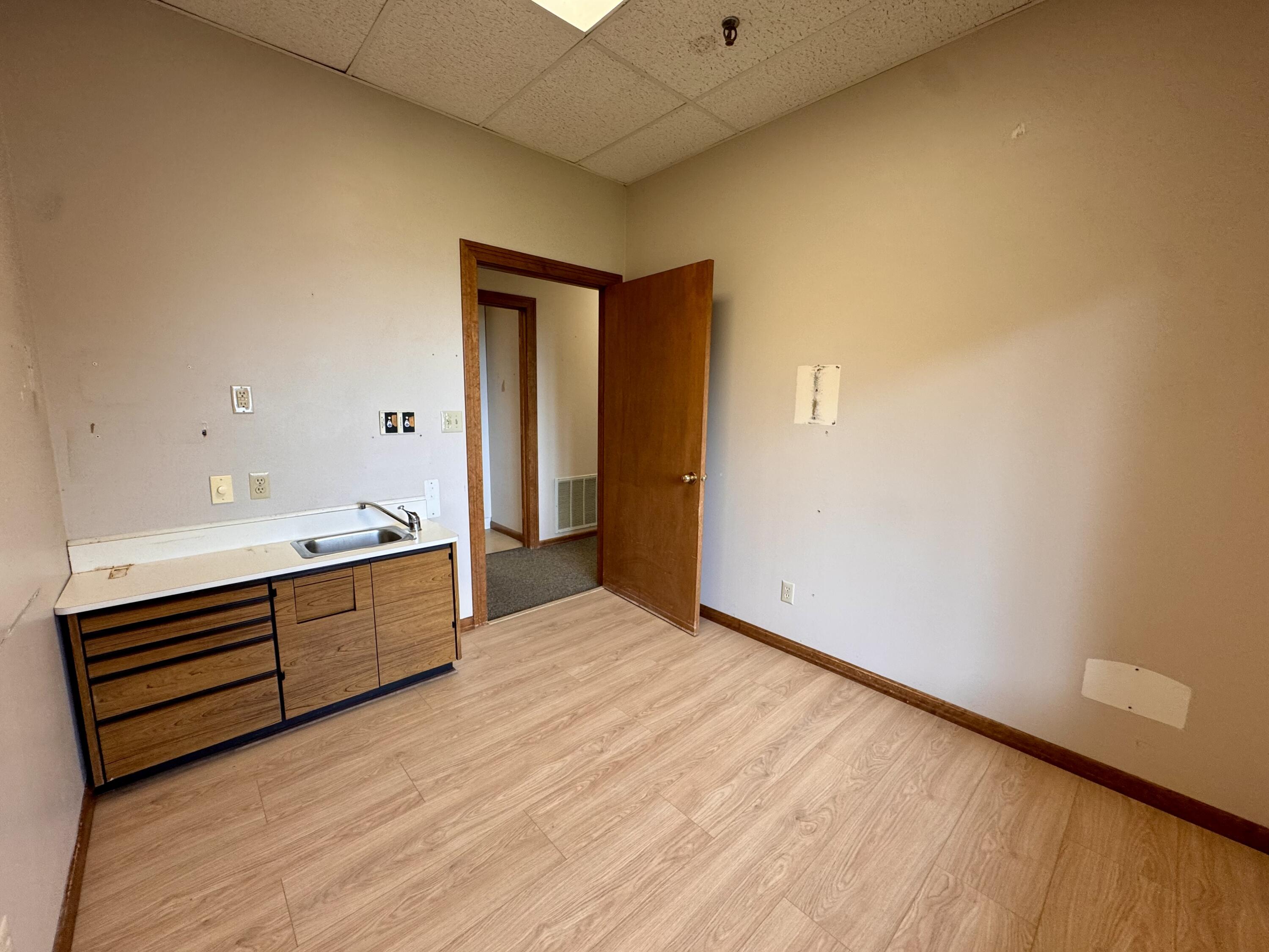 109/209 W Bay Plaza Plattsburgh NY 12901