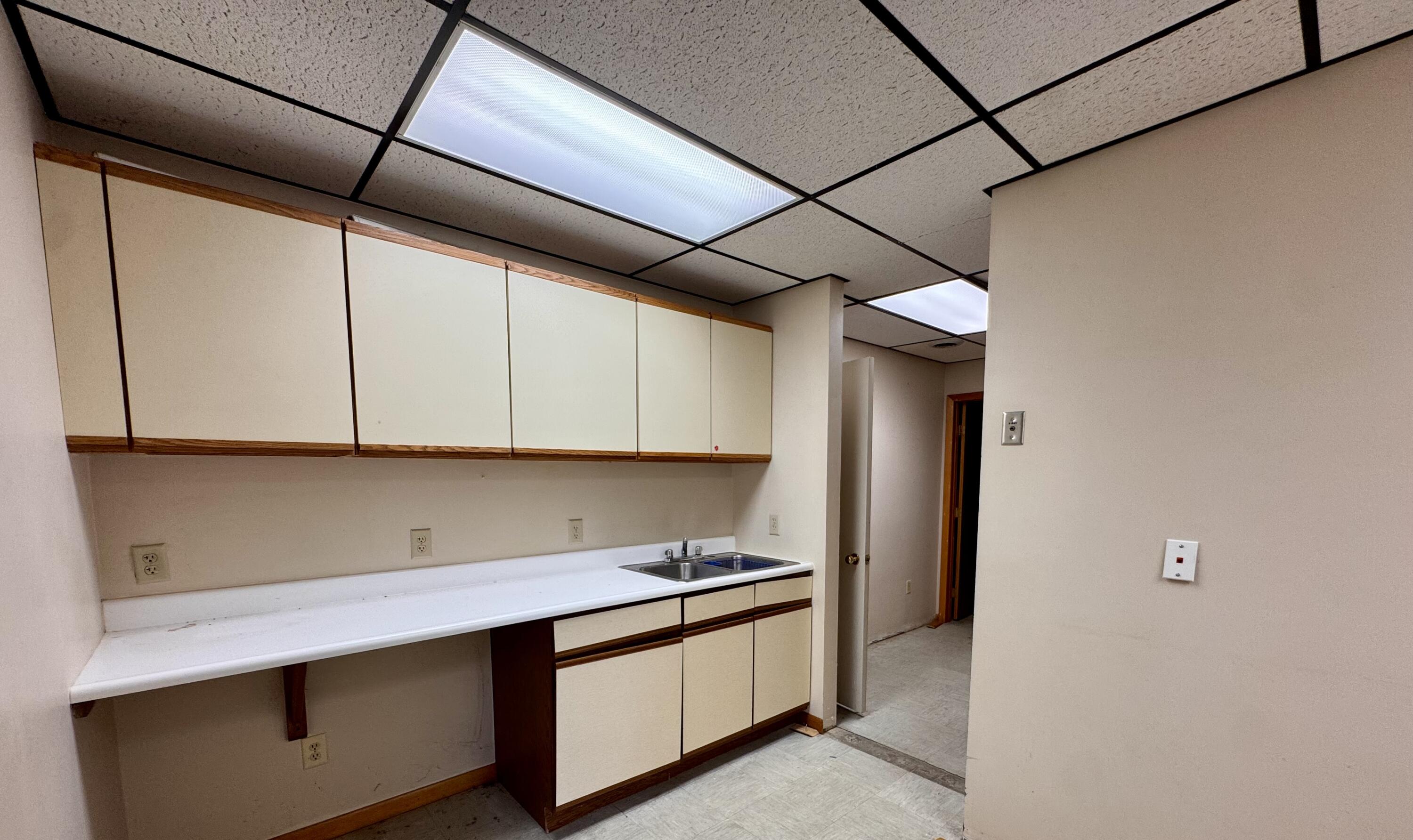 109/209 W Bay Plaza Plattsburgh NY 12901