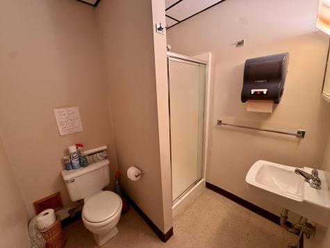 109/209 W Bay Plaza Plattsburgh NY 12901