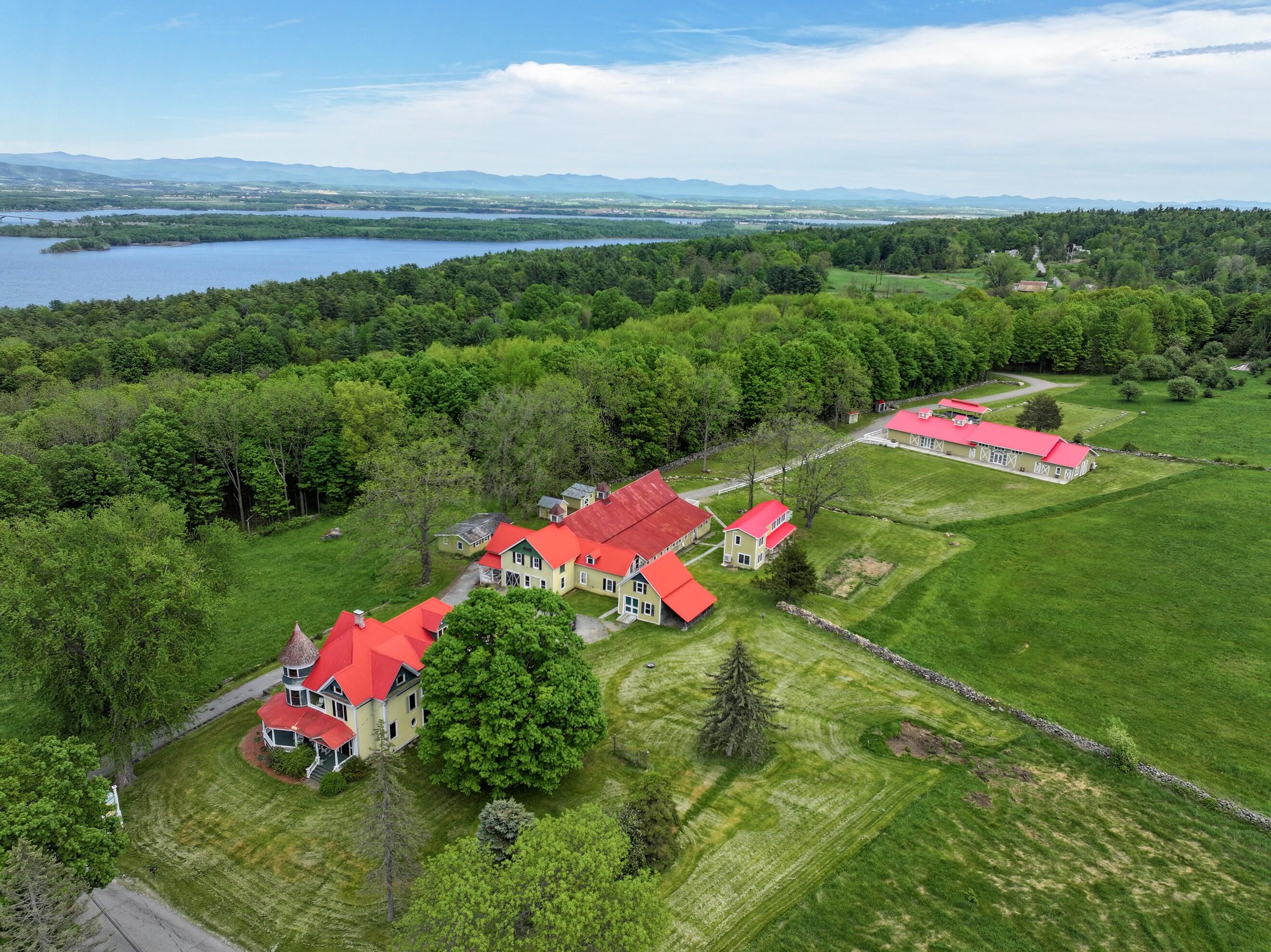 284 Edgemont Road Moriah NY 12960