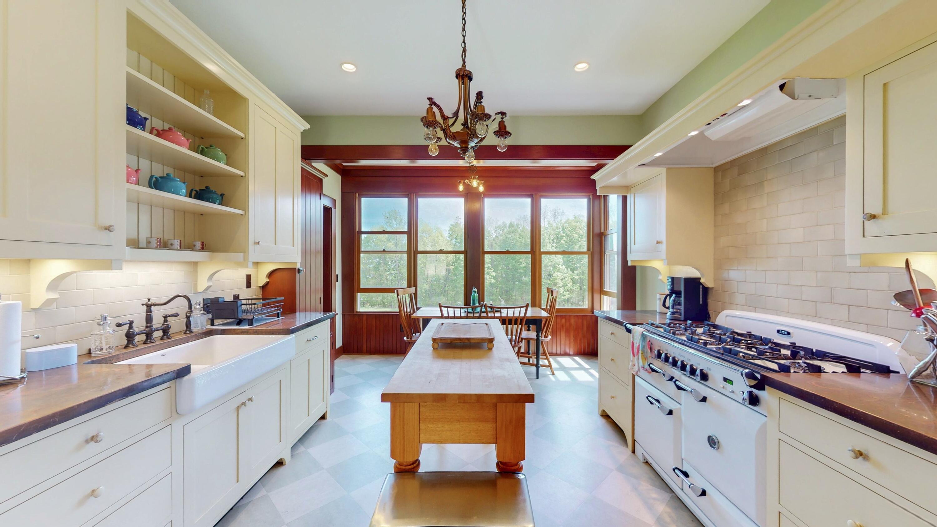 284 Edgemont Road Moriah NY 12960