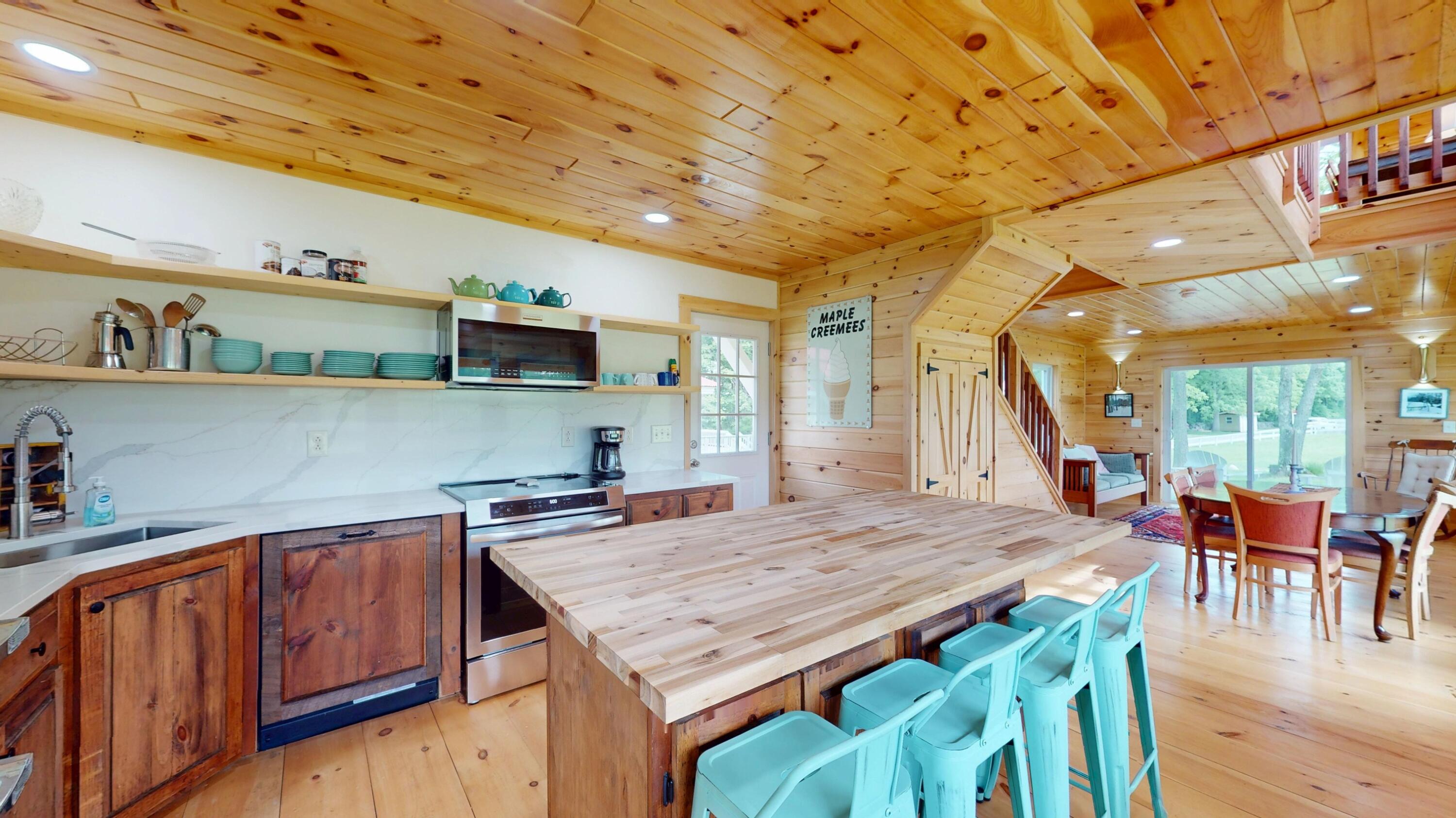 284 Edgemont Road Moriah NY 12960