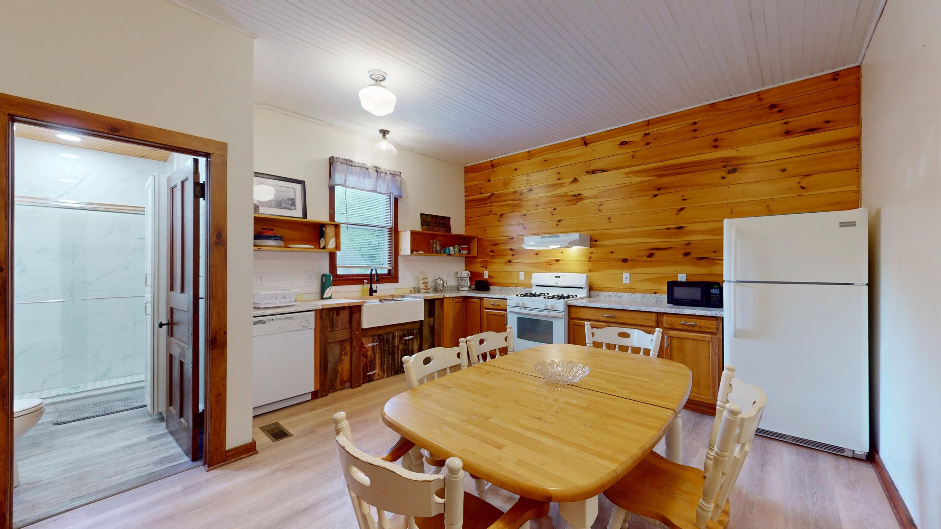 284 Edgemont Road Moriah NY 12960