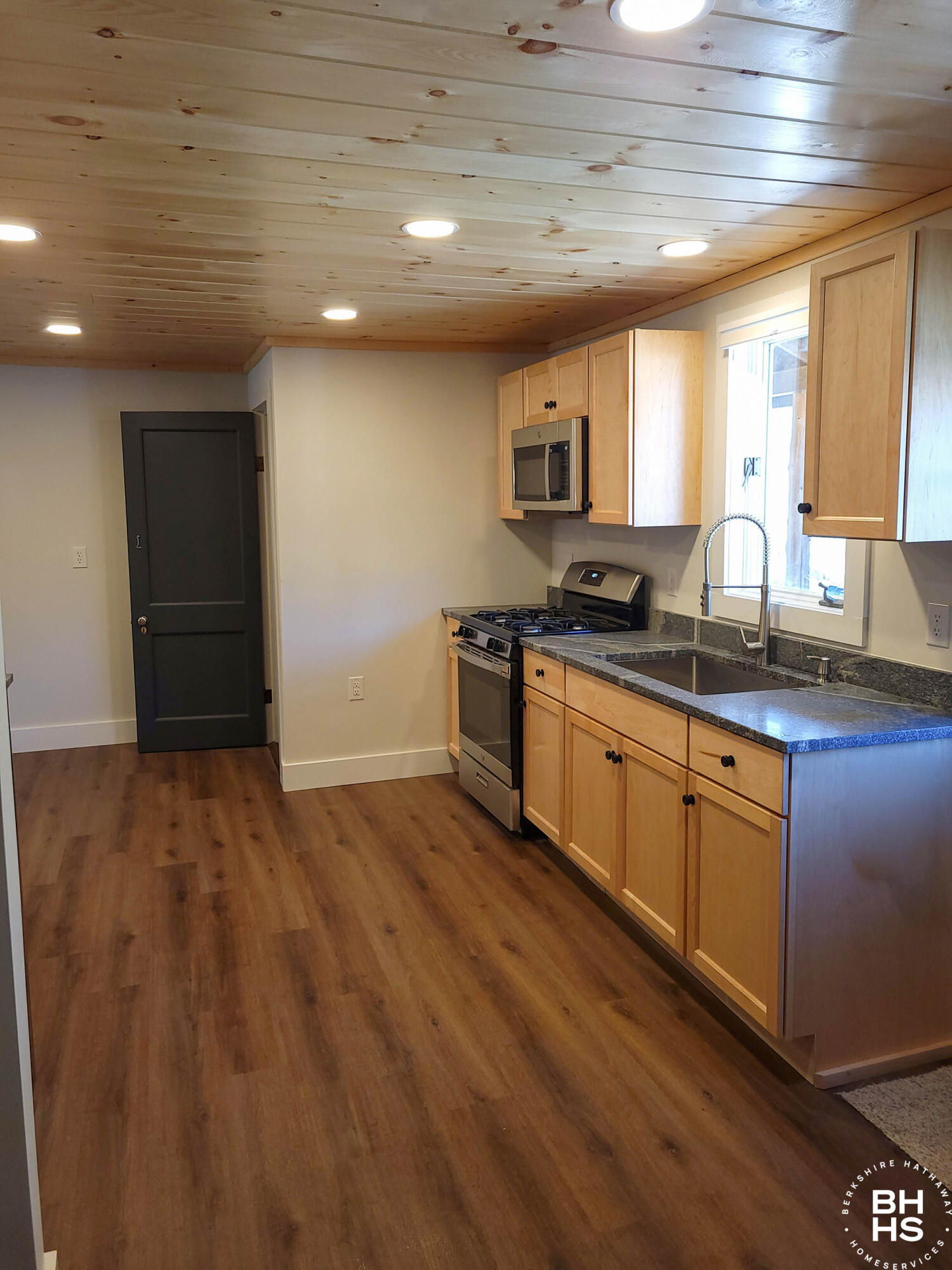10897 Ny-73 Keene NY 12942