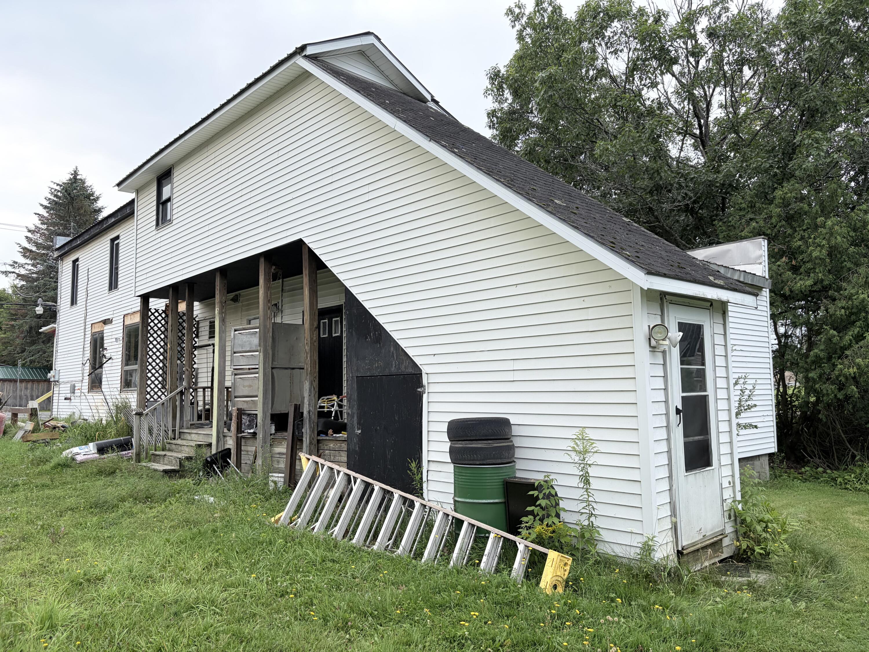 2561 Ny-11b North Bangor NY 12966