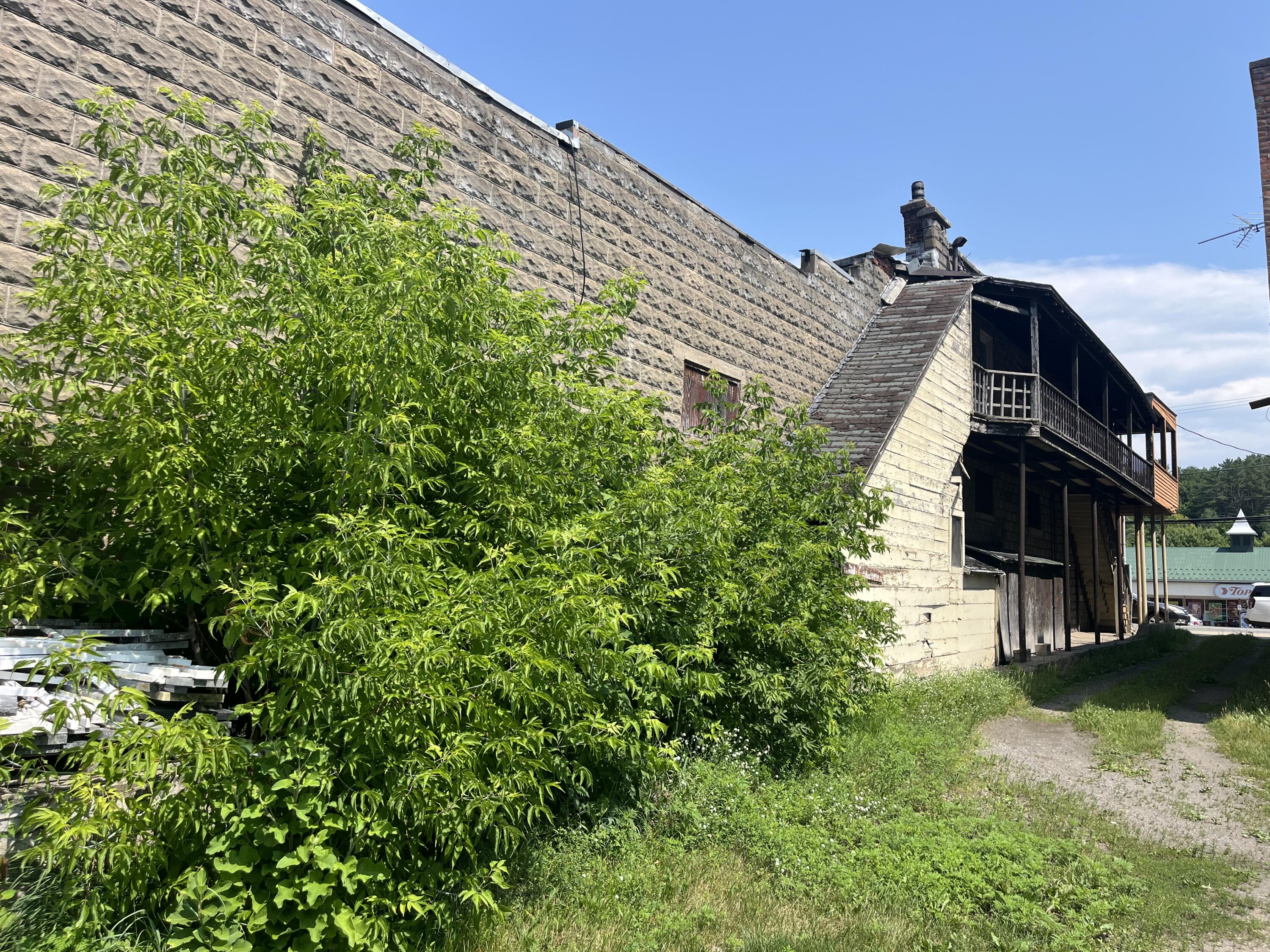 14229 Nys Route 9n Au Sable Forks NY 12912