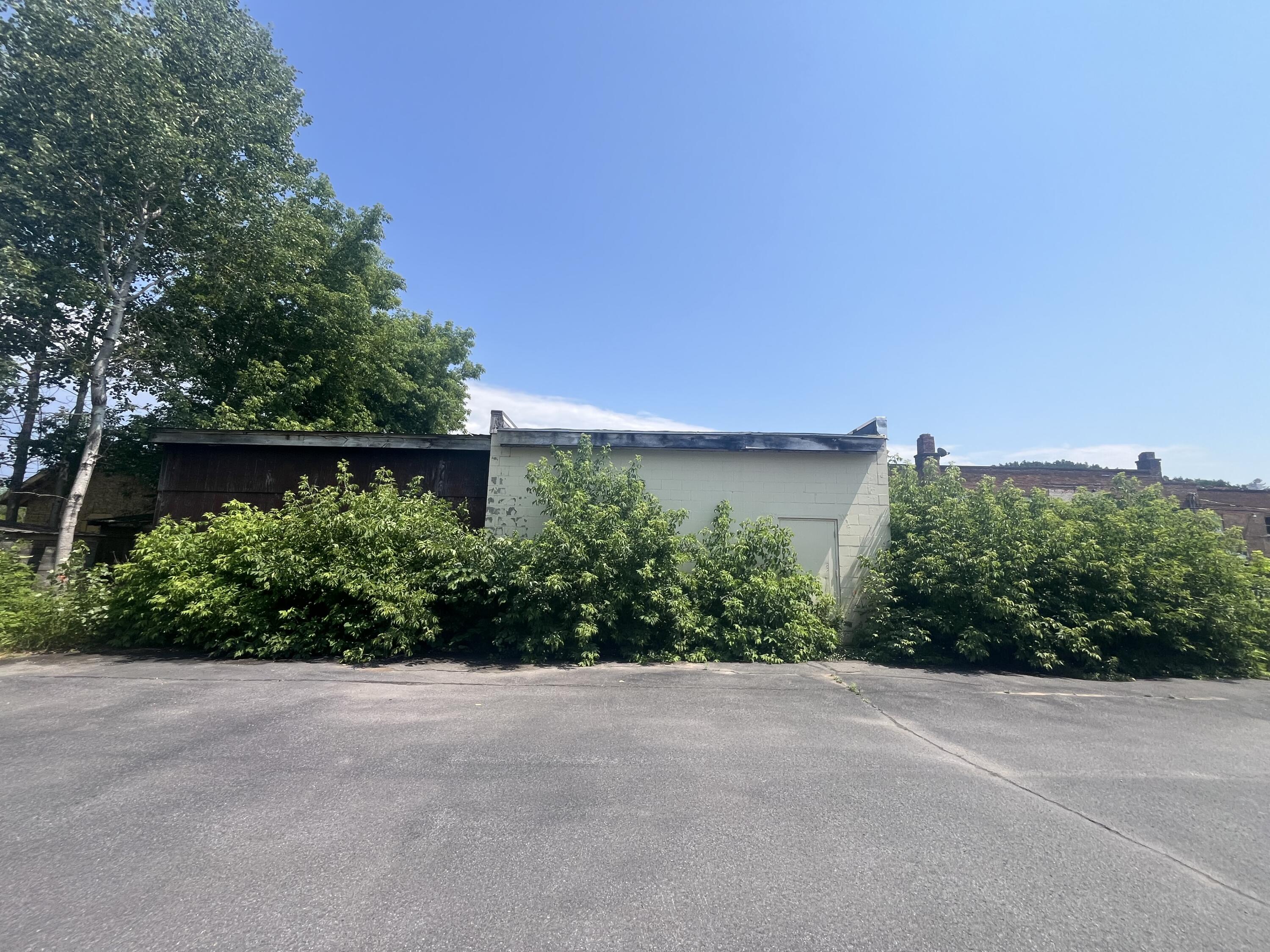 14229 Nys Route 9n Au Sable Forks NY 12912