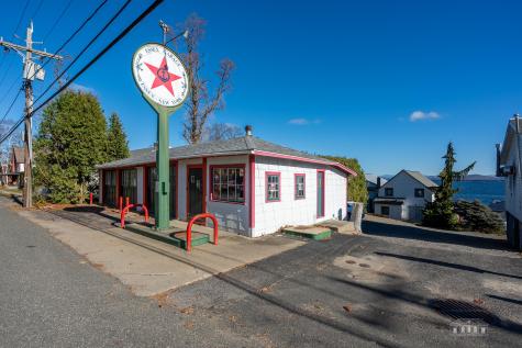 2272 Main Street Essex NY 12936