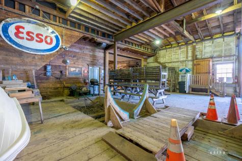 2272 Main Street Essex NY 12936