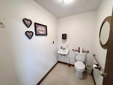 1686 Ny-22b Morrisonville NY 12962